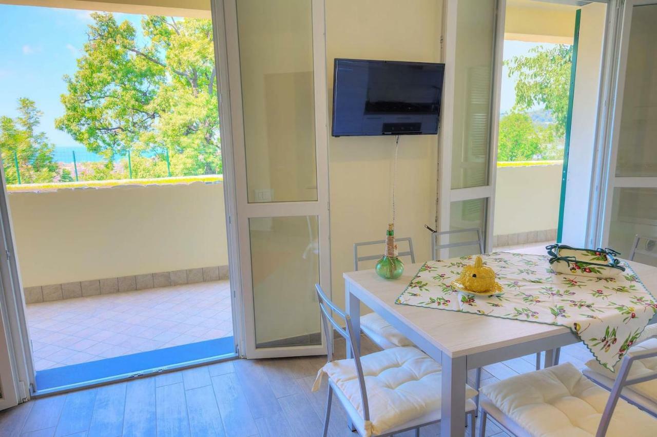 Ue Maxeu - Libeccio Apartment Cervo Luaran gambar